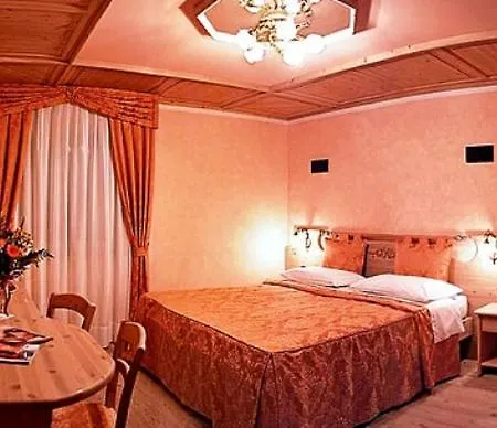 Jolly Room E Breakfast Rom