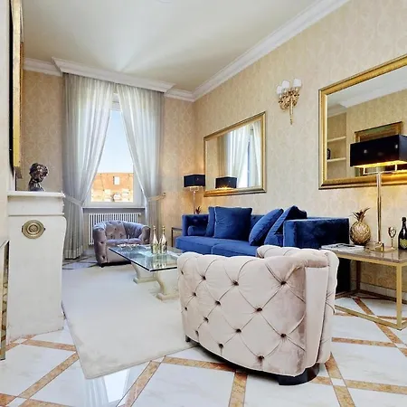 Jolly Room E Breakfast 4*
