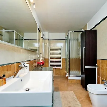 Jolly Room E Breakfast 4*