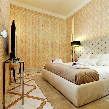 Jolly Room E Breakfast 4*